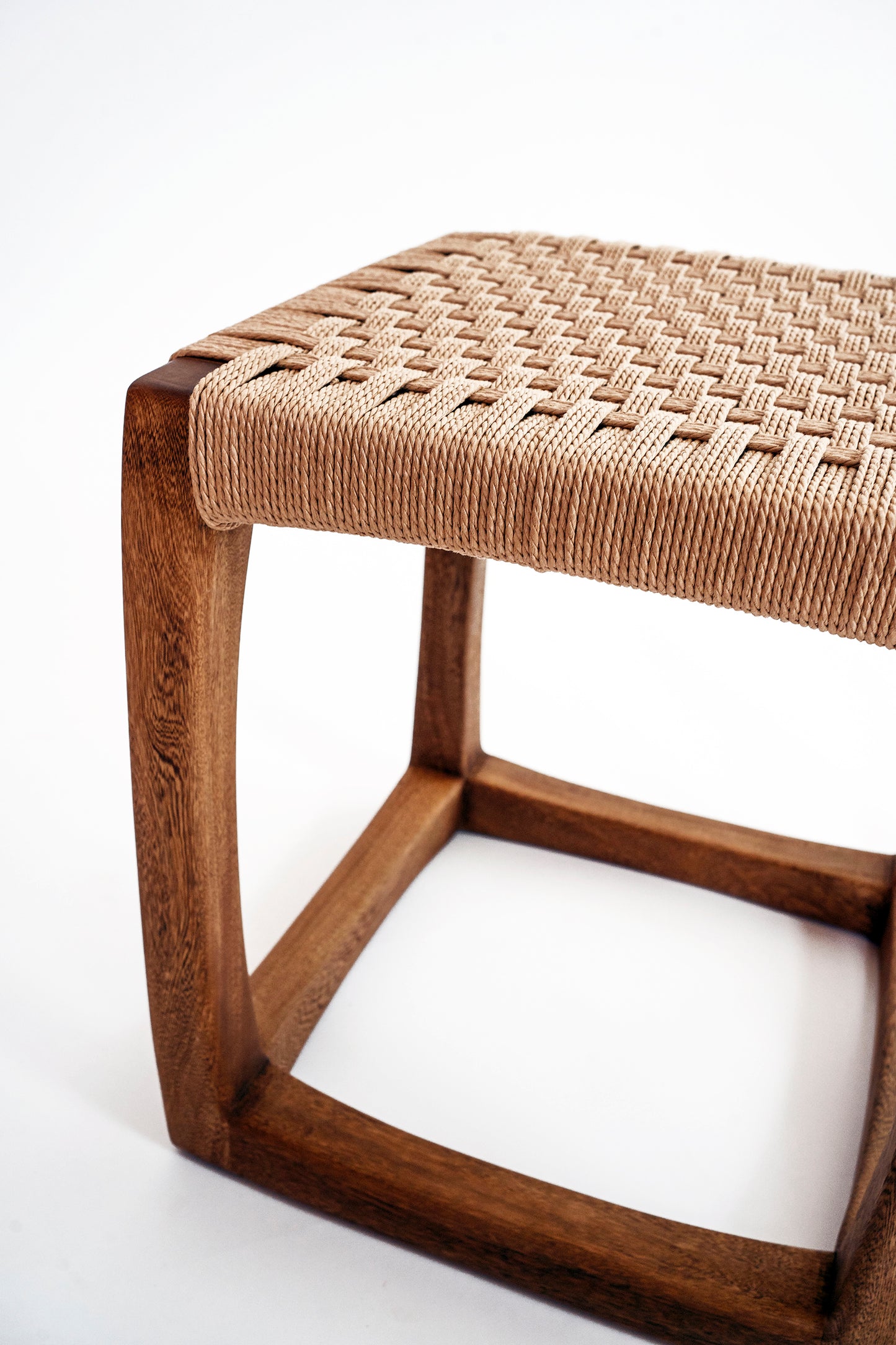 Taburete / Mesita Cubo